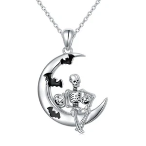 925 Sterling Silver Gothic Pumpkin Skull Bat Moon Pendant Necklace - Picture 1 of 8
