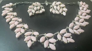 Vintage Lisner Rosa Duroplast Strass Blatt HALSKETTE Halsband Clip On OHRRING SET - Bild 1 von 13