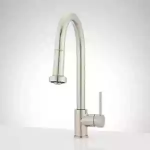Grifo de cocina extraíble Signature Hardware 465181 Ridgeway 1,8 GPM - Imagen 1 de 1