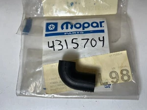 NOS Genuine OEM Mopar 4315704 PCV Valve Elbow Grommet Chrysler Dodge - Bild 1 von 8