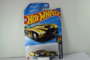Hot wheels Aston Martin Super Treasure Hunt HW DREAM GARAGE 107/250 3/5 AS PICTU - Picture 1 of 2