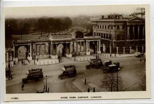 (w9z10) RPPC of Omnibuses, Hyde Park Corner, LONDON c1910 - Picture 1 of 1