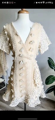 Vintage Wedding Dress And Perfect Condition. Fits Size 4-6. Taffeta +  Appliqué. - Image 1 of 3