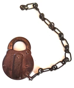 Antique Yale & Towne Padlock Number 162 with Dust Cover and Chain - No Key - Picture 1 of 4