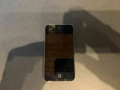 Apple iPod Touch 8GB (4. Generation) Schwarz/Silber A1367 - Bild 1 von 3