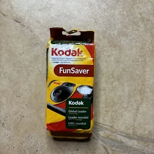 Kodak FunSaver Disposable 35mm Film Camera (27 Exposures) - Picture 1 of 3