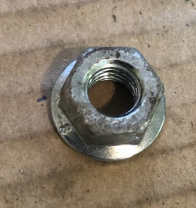 WH2X1203 GE Hotpoint Washing Machine pullet nut WH2X1203 - Picture 1 of 3