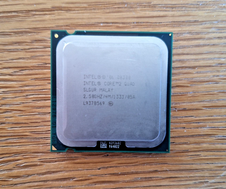 INTEL - CPU Processeur Core 2 Quad Q8300 à 2.50GHz - Photo 1/1
