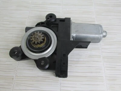 Motor de janela de energia lateral dianteiro direito Volvo XC70 2008-2016 - Imagem 1 de 4