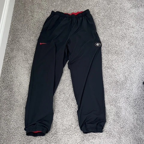Nike UGA Georgia Bulldogs Team Issue On Field Sideline Joggers Cover