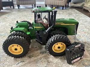 Ertl 24" John Deere Radio Control Tractor 9620 - SEE VIDEO Tested - New Battery - Picture 1 of 14