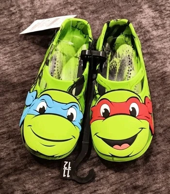 Nuevo con etiquetas Zapatos sin cordones Tortuga Ninja para niños: 7/8 verde y negro Rafael/Leonardo  Foto 1 de 4