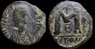 Justiniano I "El Grande" Follis - Teoupolis Foto 1 de 4