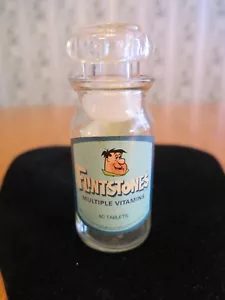 Botella de vidrio vintage 1969 Picapiedra vitaminas masticables Hanna Barbera - vacía - Imagen 1 de 20