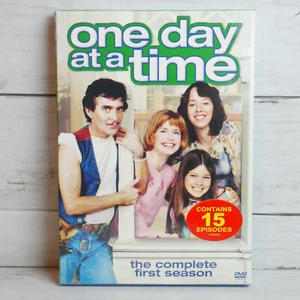 One Day at a Time  The Complete First Season (DVD, 2007, 2-Disc Set) NEW - Bild 1 von 6