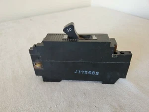 Square D Circuit Breaker 992130 30 Amp 1 Pole Type ML 125V - Picture 1 of 12