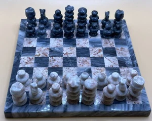 Vintage Hand Carved Mexican Pink & Black Onyx Marble Chess Set w/ 5.6" Board - Picture 1 of 5