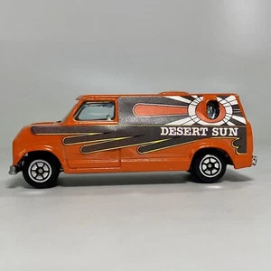 Yatming Universal Studios #1501 Ford Econoline 1:64 Diecast Van Desert Sun H.K. - Picture 1 of 12