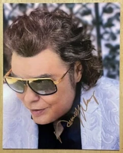RONNIE MILSAP, 100% AUTHENTIC AUTOGRAPHED 8" x 10" COLLECTOR'S PHOTO, WOW ! - Picture 1 of 1