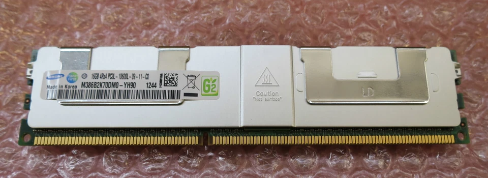 Fujitsu Original 16GB (1X16GB)4RX4 L DDR3-1333 LR ECC 38019749 S26361-F3698-L516 - Image 1 of 1