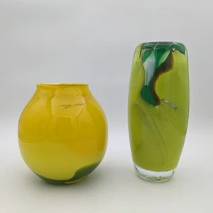 Set of 2 Vases - Studio Hand Blown Art Glass Vase - Green And Yellow - Signed - Picture 1 of 18