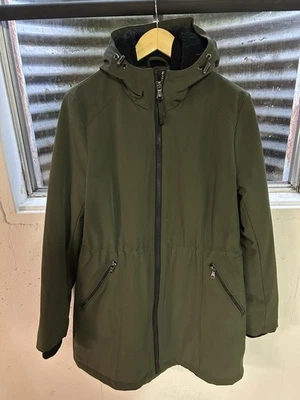 Abrigo impermeable grande para mujer Anorak forrado de lana con capucha de Calvin Klein Foto 1 de 4