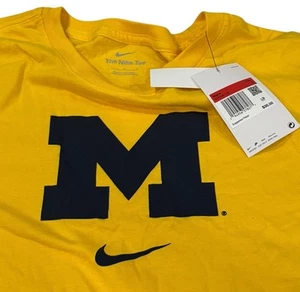 The Nike Tee Michigan Wolverines Tshirt Mens Large Short Sleeve Crew Neck NWT - Picture 1 of 7