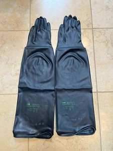 One Pair - PIERCAN 15750 C 9 6/10 Polychloroprene Drybox Glove - NEW / OPEN BOX - Picture 1 of 3