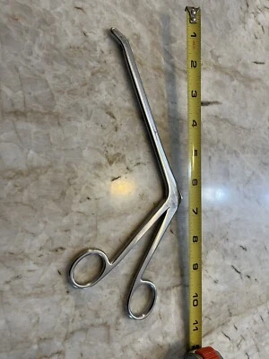 Rongeur quirúrgico, ángulo descendente, 40 grados Foto 1 de 3