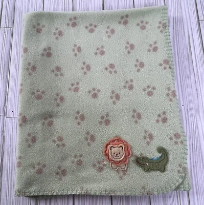 CIRCO 绿色婴儿毯 Lovey Paw Prints 狮子鳄鱼靶羊毛 — 第 1/4 张图片
