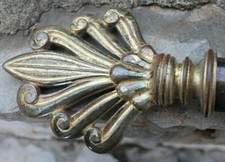 imposant embout de tringle a rideau en bronze massif