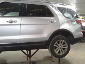 Used Front Center Interior Rear View Mirror fits: 2013 Ford Explorer w/o rain se - Picture 1 of 24