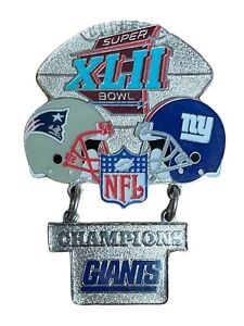 NFL Super Bowl XLII Helmet Matchup New York Giants Champions Huge Dangle Pin