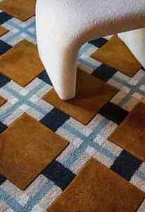 Hand Woven Woolen Carpet Aesthetic Handmade Tufted Area Rug For Living Room