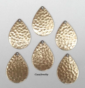 #4216 ANTIKE GOLD GEHÄMMERTE TROPFEN MIT AUFHÄNGELOCH - 6 Stück - Bild 1 von 2