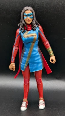 Marvel Legends Action Figure Ms. Marvel Hasbro 2022 No BAF  - Image 1 of 4