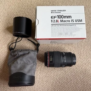 Canon EF 100mm f/2.8L IS USM Macro Lens - boxed - Excellent Condition - Picture 1 of 11