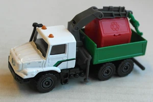 Majorette Mercedes-Benz Zetros LKW Ladekran weiß/grün Recycling-Container Truck - Picture 1 of 4