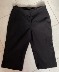 SIZE 12 BLACK KNEE LENGTH TROUSERS WITH STRETCH - Picture 1 of 3