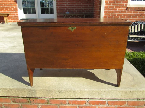 ANTIQUE 18TH C PRIMITIVE BLANKET CHEST PUMPKIN PINE BOX BOOTJACK LEG EARLY RARE Cover