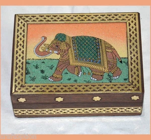 ¡Caja de joyería de madera de diseño con pintura de piedras preciosas y borde de latón de la India! - Imagen 1 de 4