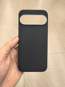 Luxury Carbon Fiber MagSafe Hard Cover for Google Pixel 10 / 10 Pro / 10 Pro XL - Picture 1 of 12