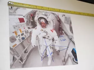 hand signed original autograph photo Canadian ISS Astronaut Chris Hadfield 8X10 - Picture 1 of 3