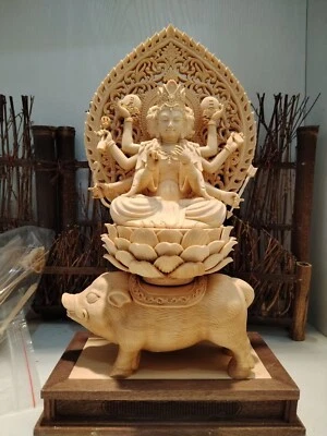 Estatua china de cerdo Kwan-yin tallada a mano de madera de boj Huang Yang摩利支天 Foto 1 de 4