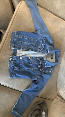 Chaqueta vaquera Tractor Girls talla 10 azul lisa abotonada Foto 1 de 4