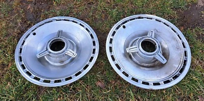 Par de tapacubos giratorios Pontiac 1967 Catalina Bonneville Grand Prix tamaño completo 14" 67 Foto 1 de 4