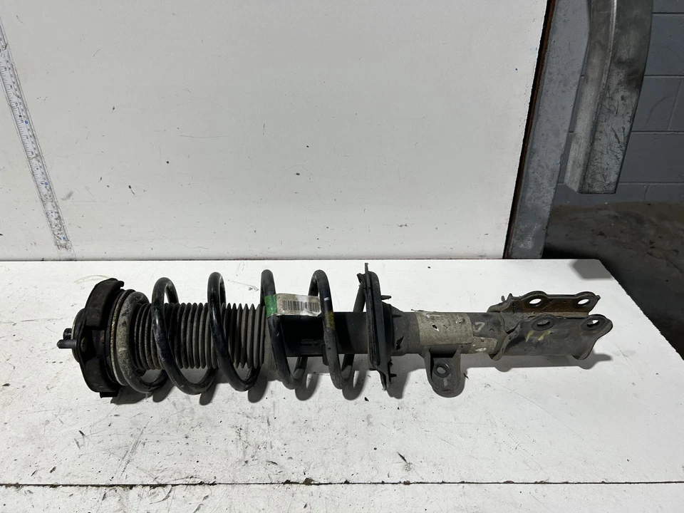 Ford Escape Left Front Strut ZD 04/2008-01/2012 - image 1 of 4