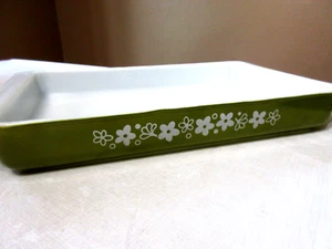 Vtg 1970's Pyrex Crazy Daisy Spring Blossom #933 Lasagna Casserole Pan - 3 Qt. - Picture 1 of 9