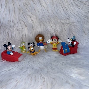 Disney Mickey Mouse, Pato Donald y más Paquete de figuras Space Mountain View Finder - Imagen 1 de 10