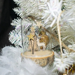 TRIXES Wooden Christmas Decoration Glass Dome Reindeer, Tree and Star - Picture 1 of 3